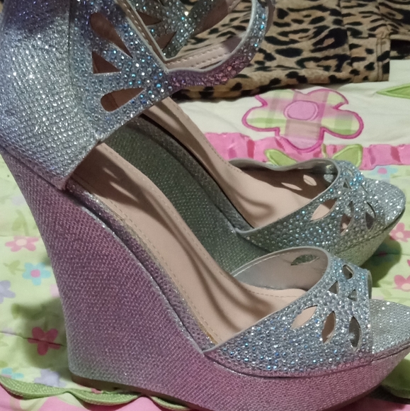 Wedge heels - Picture 3 of 3
